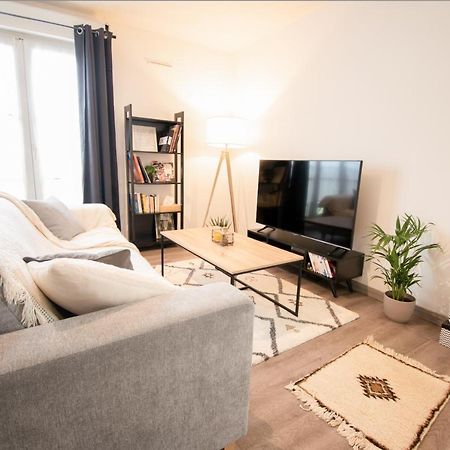 Joli Studio Tout Confort A 2 Pas De La Gare Poissy Dış mekan fotoğraf